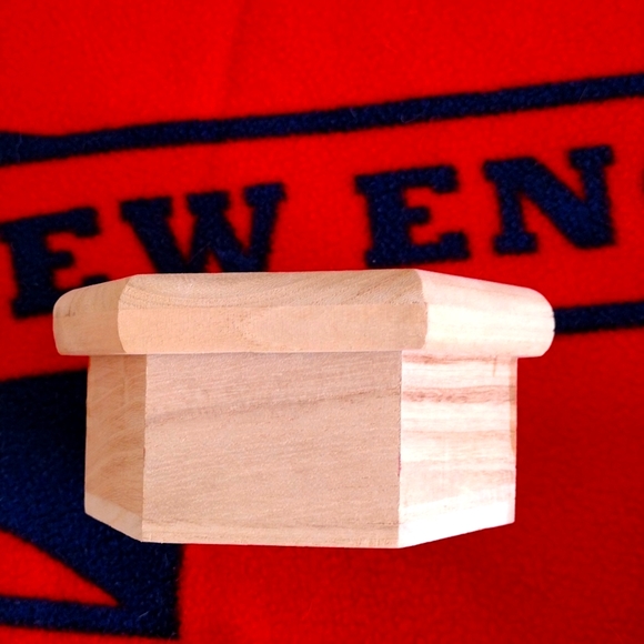 ** ARTS AND CRAFTS ** plastic and wooden containers for party favors - Picture 6 of 12